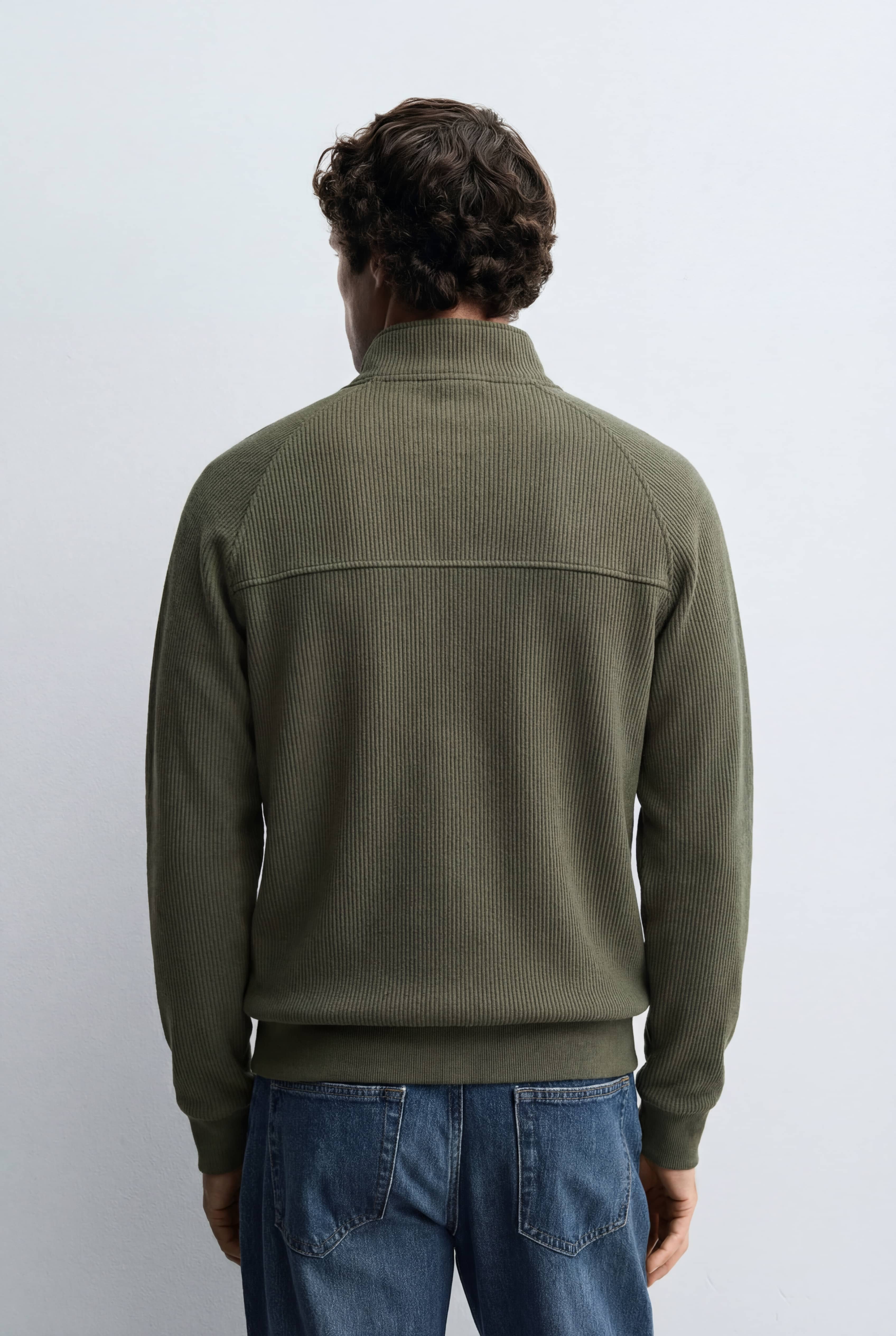 Suéter Cuello Zipper