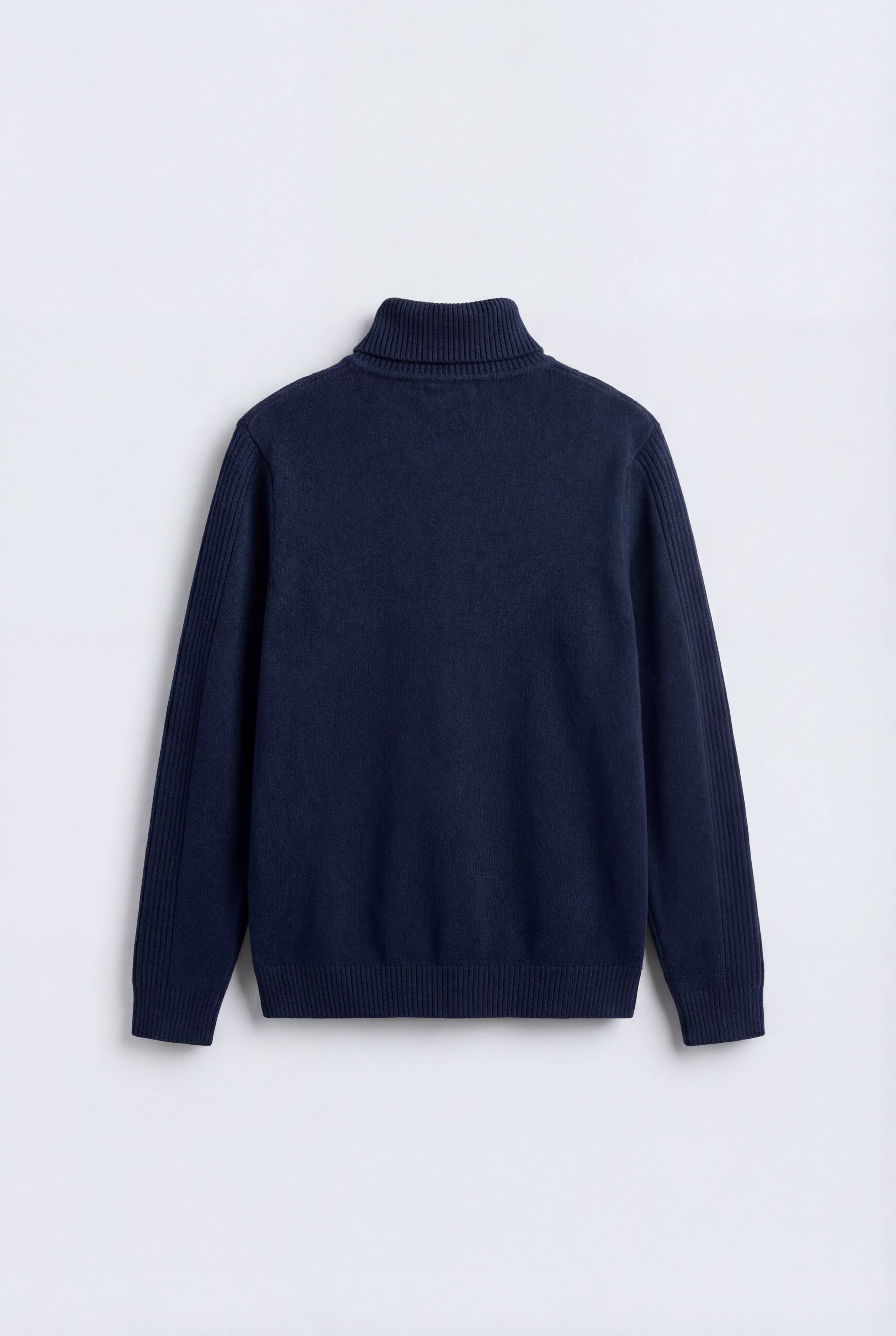 Suéter Cuello Tortuga