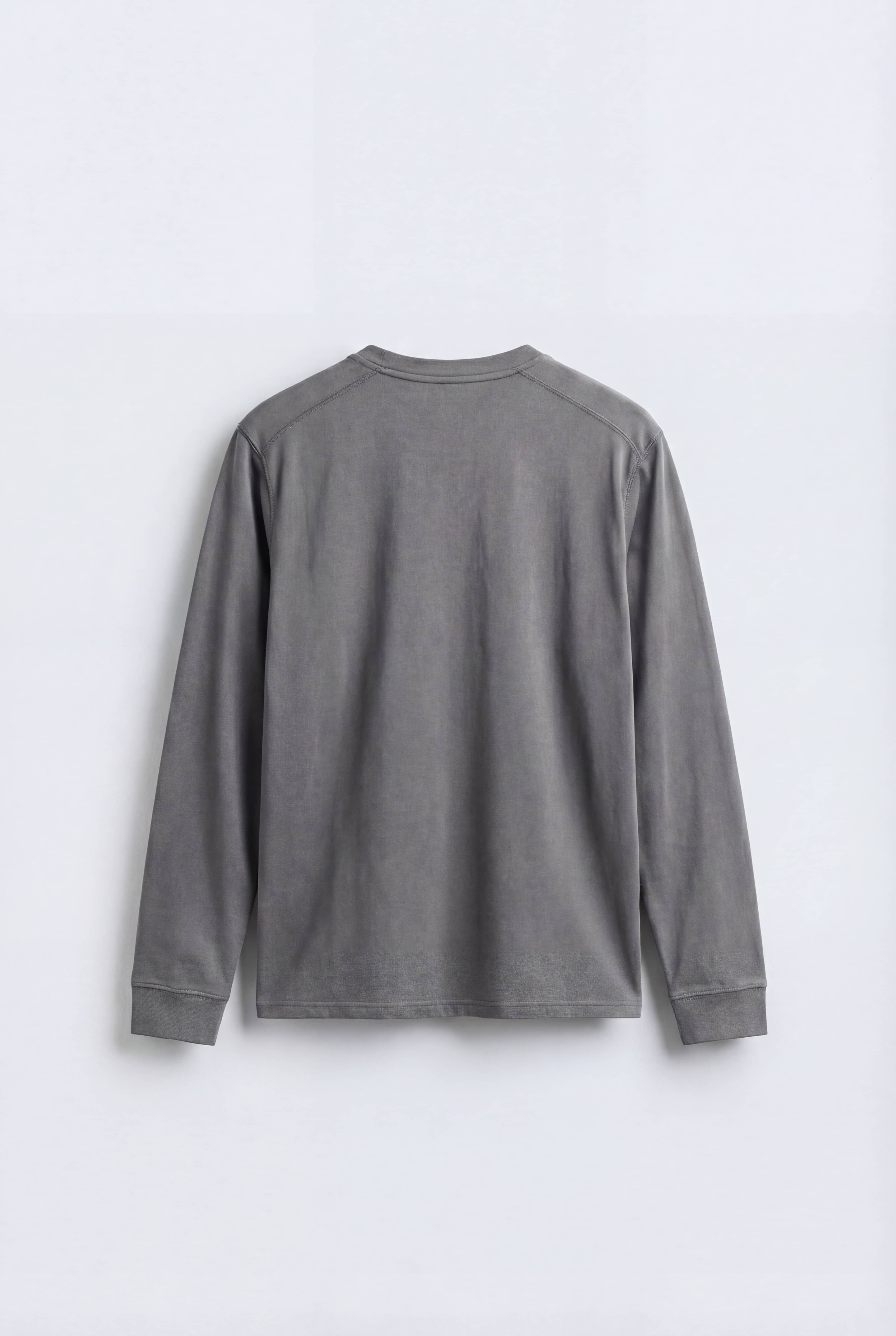 Camisa Silueta Limpia