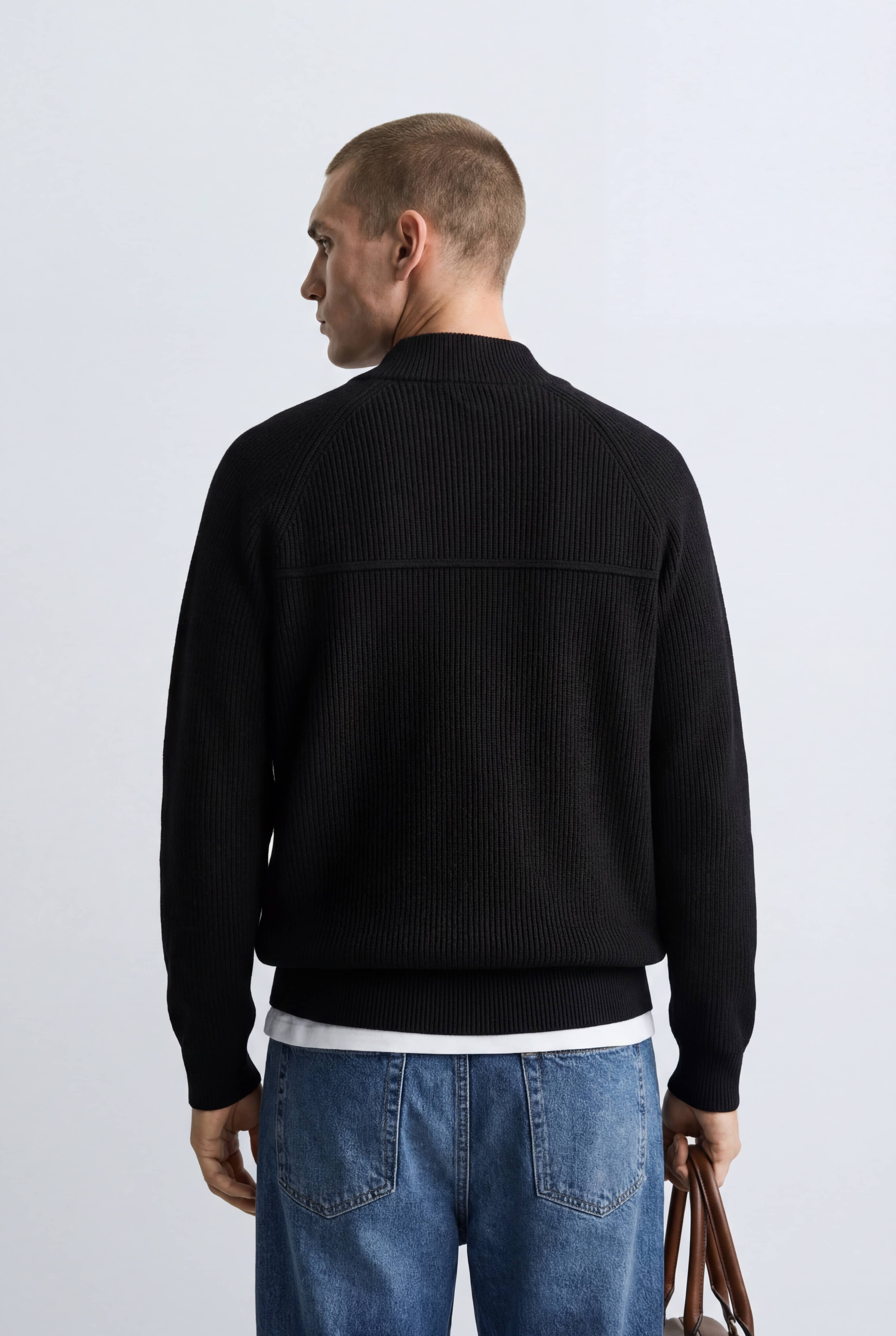 Suéter Cuello Zipper